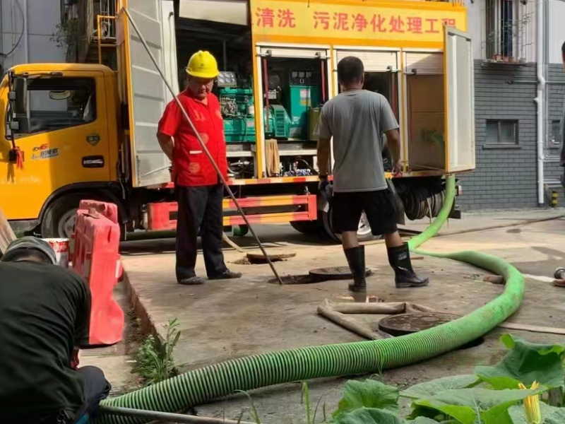 上海崇明岛酒店隔油池清理,饭店食堂隔油池清理