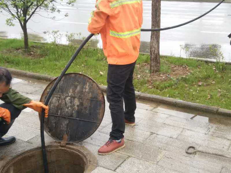 上海崇明岛城桥镇化粪池清理抽粪,隔油池改建管道清洗